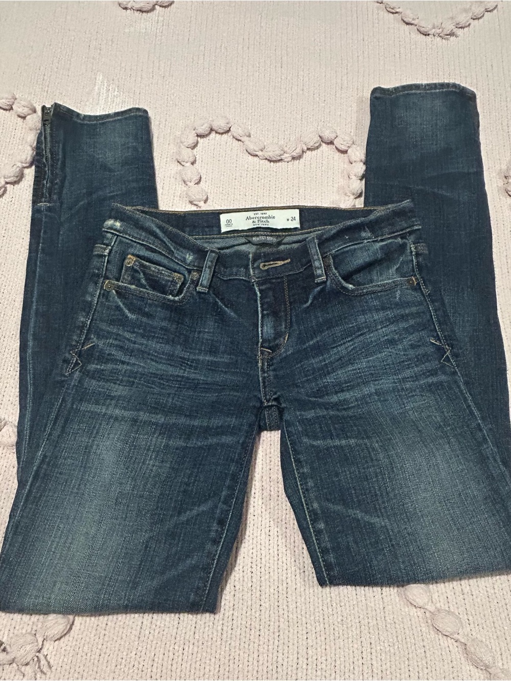 Abercrombie & Fitch classic low rise Dark Blue Stretch Skinny Jeans